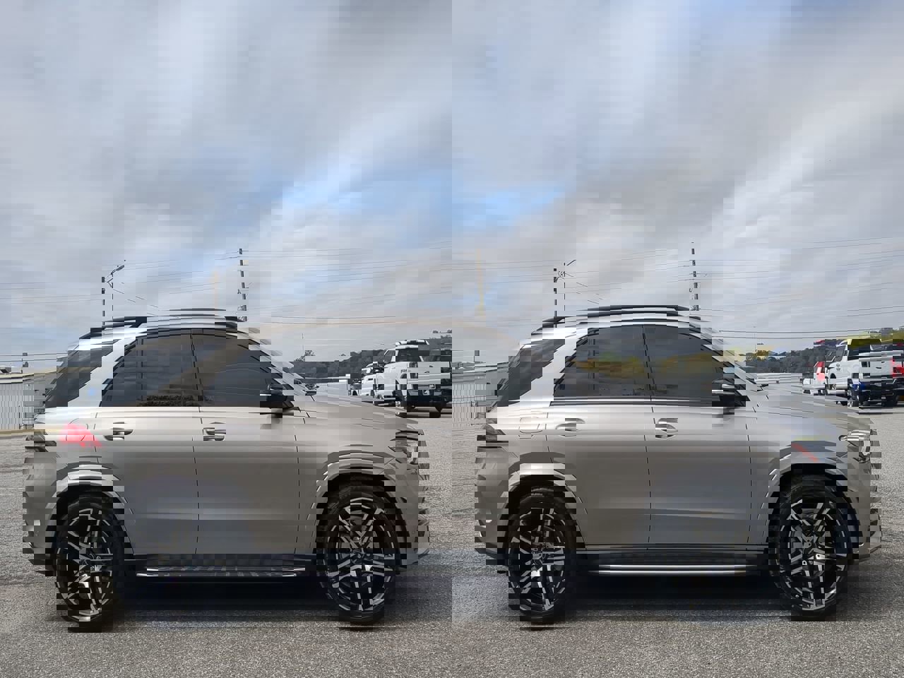 Used 2022 Mercedes-Benz GLE 350 image 2