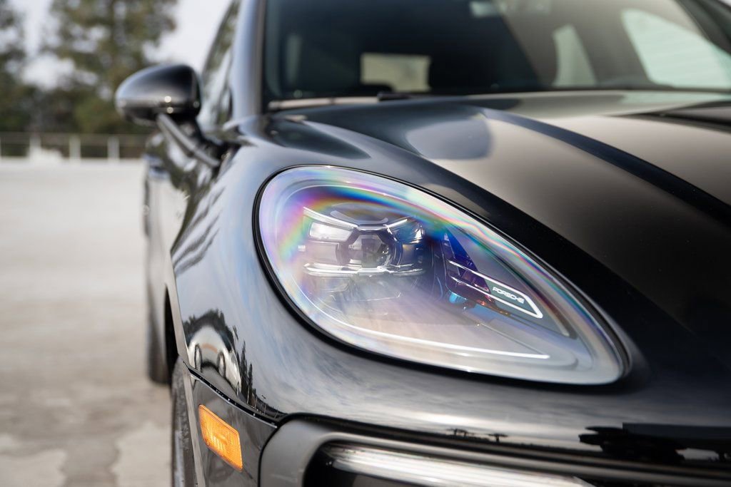 Certified 2025 Porsche Macan image 22