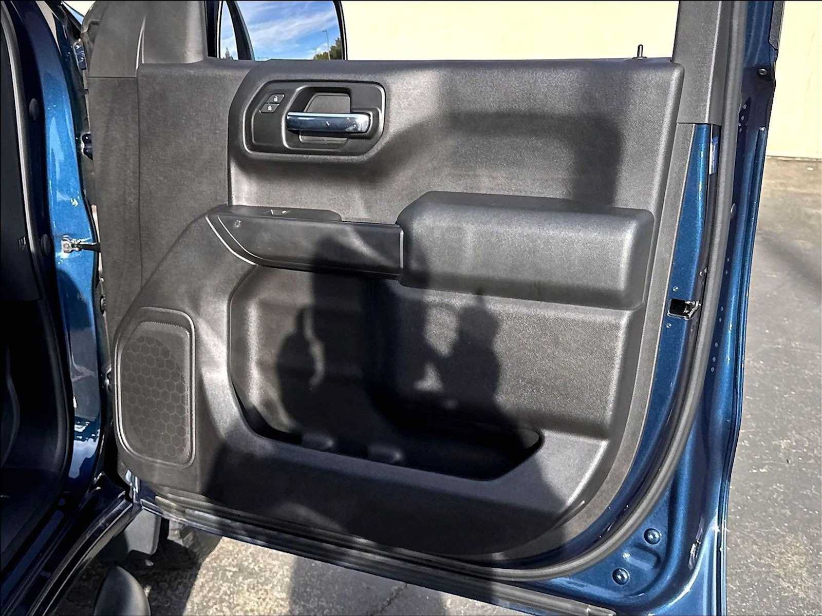 Used 2019 Chevrolet Silverado 1500 Custom w/ Custom Value Package RWD image 25
