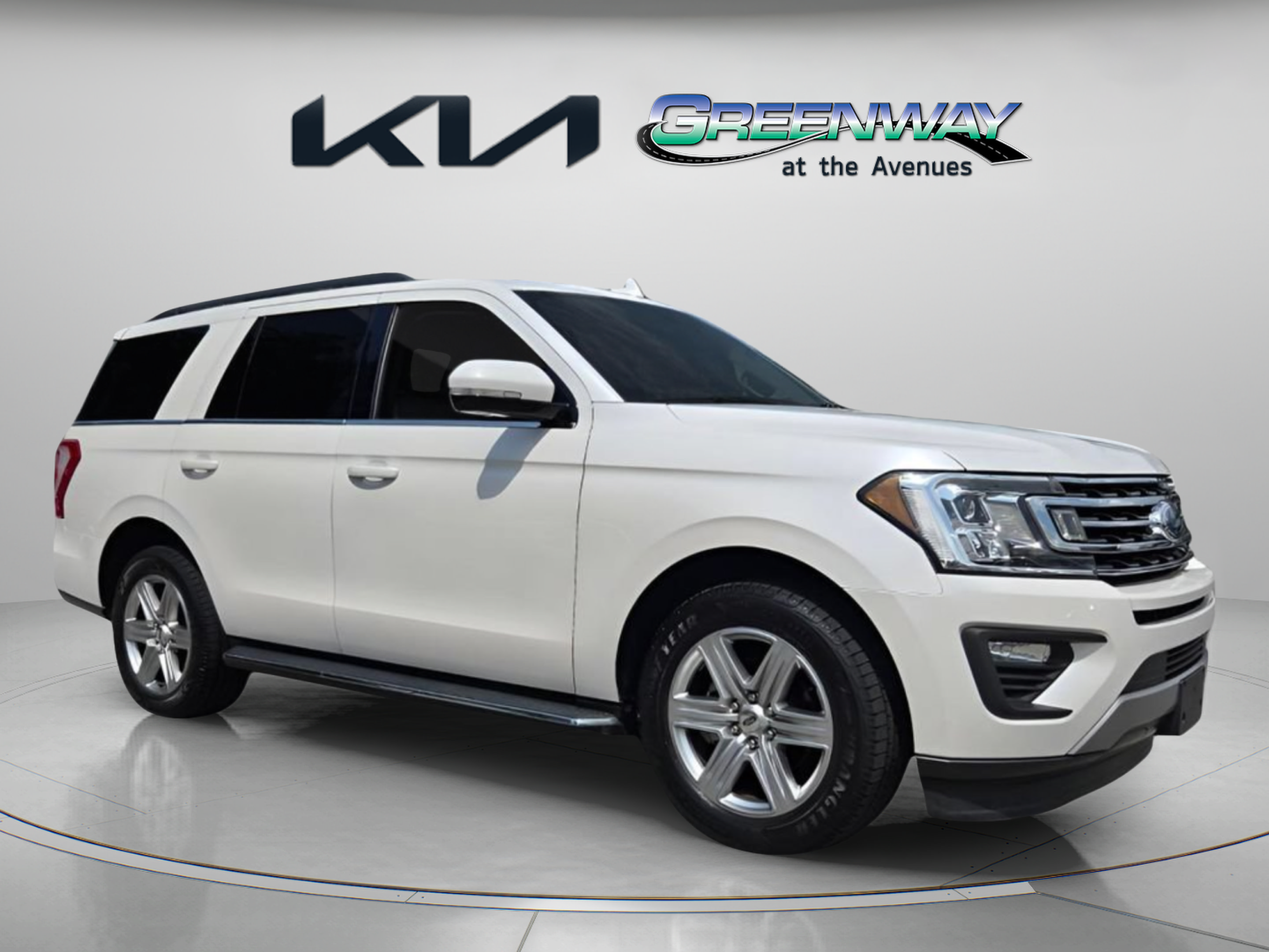 Used 2019 Ford Expedition XLT w/ Equipment Group 202A RWD image 1