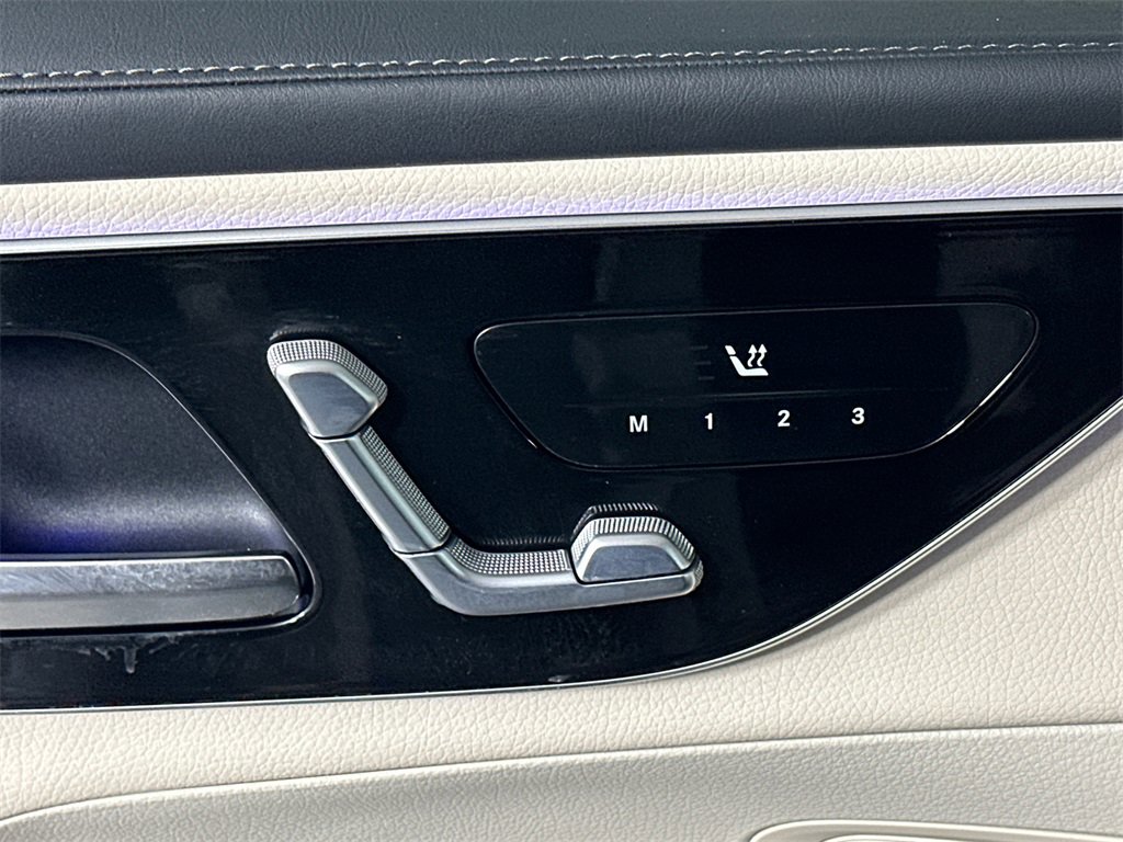 Certified 2024 Mercedes-Benz GLC 300 image 11