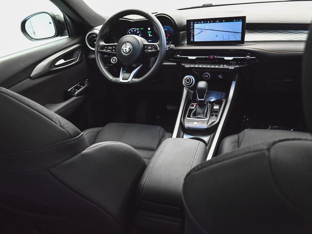 Used 2024 Alfa Romeo Tonale Ti AWD/4WD image 36