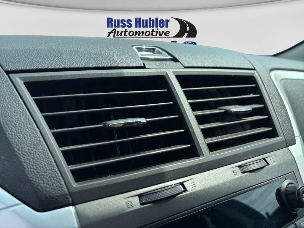 Used 2010 Chevrolet Traverse LT FWD image 13
