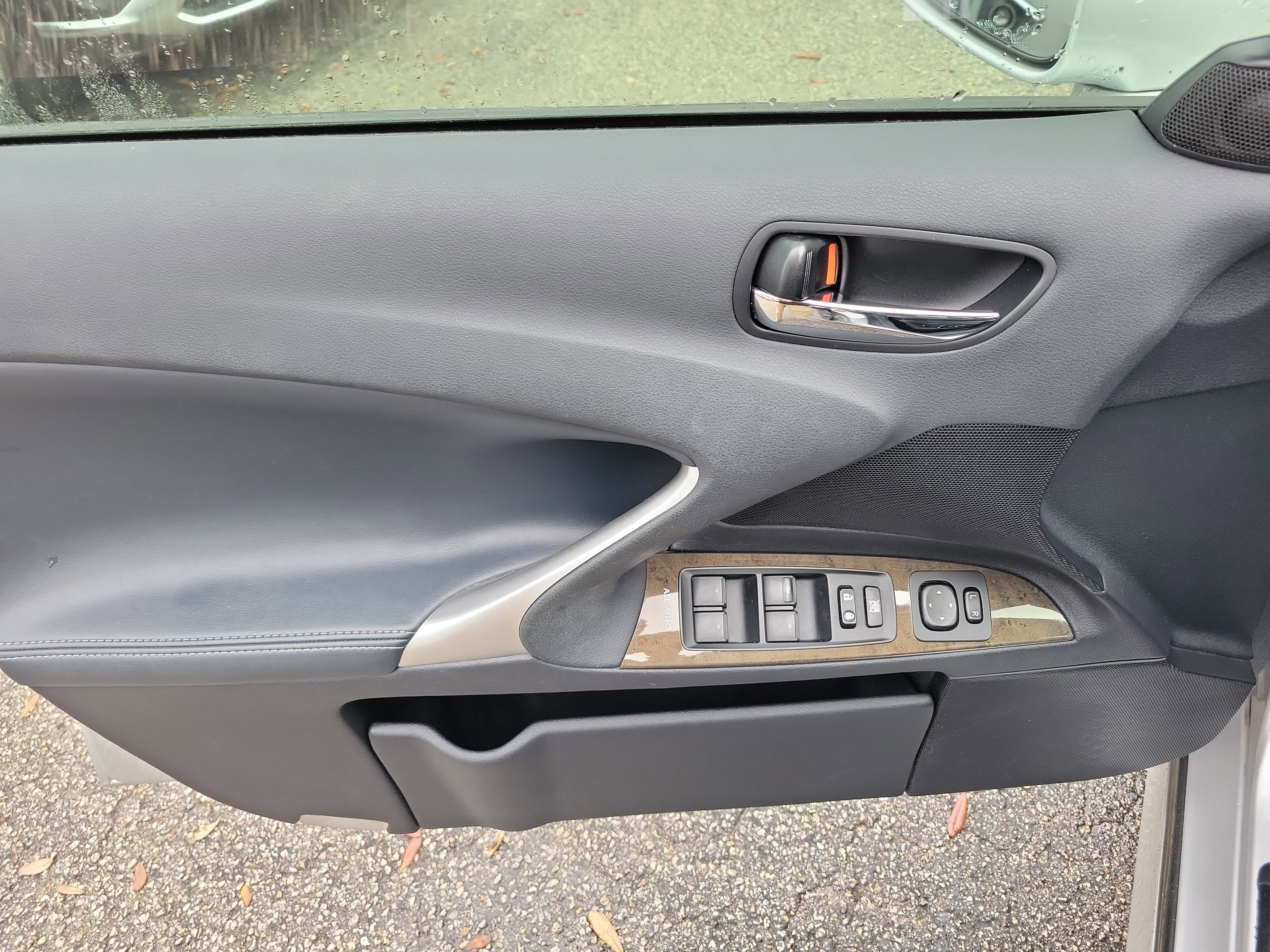 Used 2012 Lexus IS 250 w/ Premium Pkg Value Edition image 19