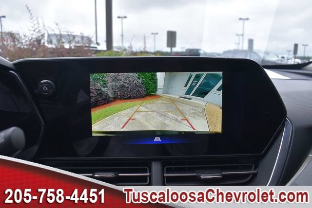 Certified 2025 Chevrolet Trax LT FWD image 32