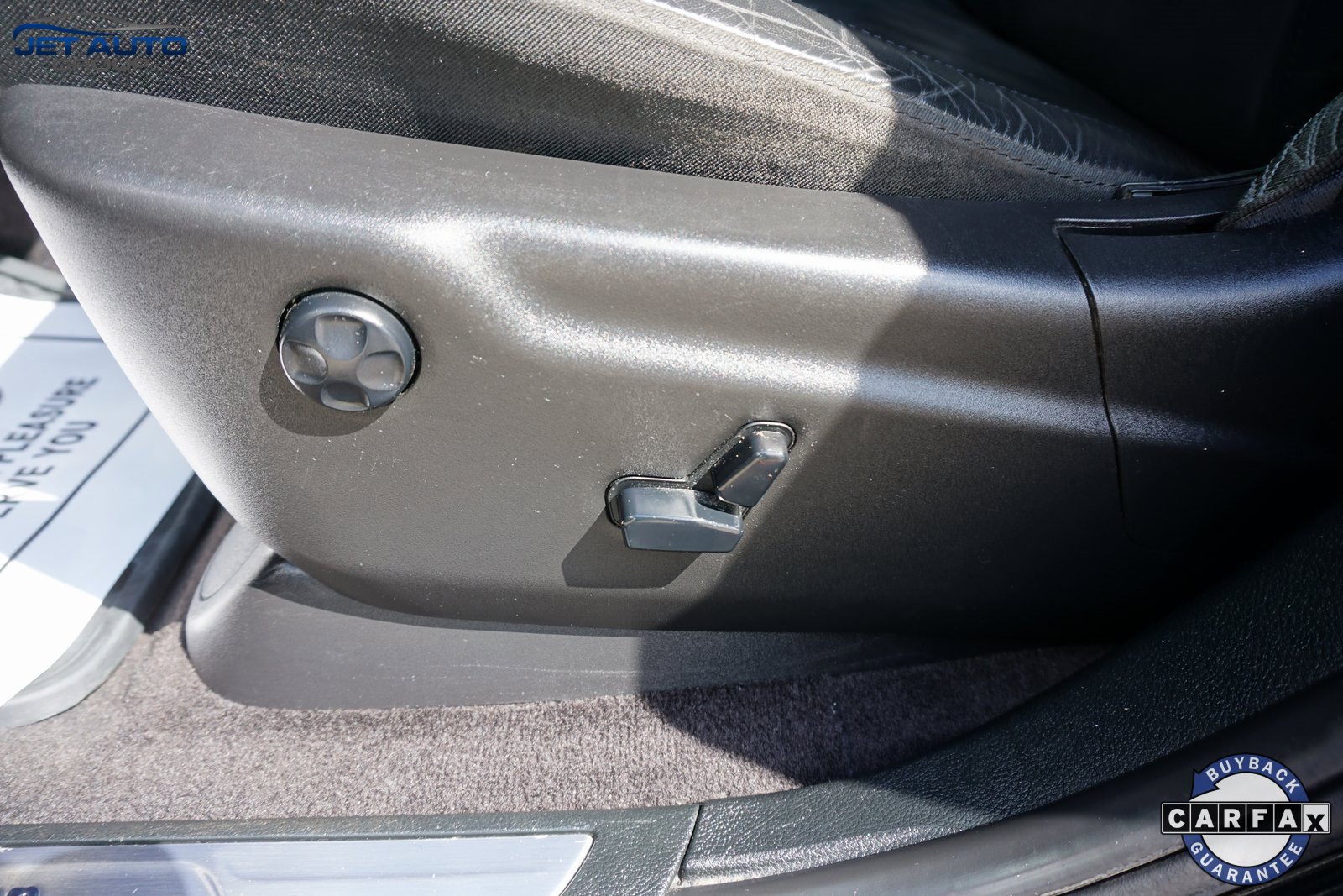 Used 2018 Jeep Grand Cherokee Limited image 30