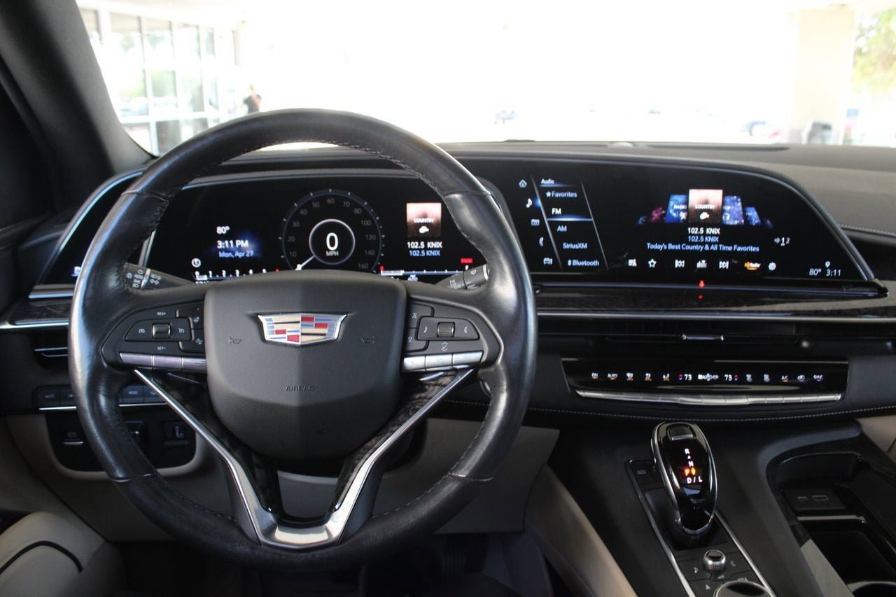 Used 2021 Cadillac Escalade Premium Luxury w/ Driver Assist Tech Package AWD/4WD image 41