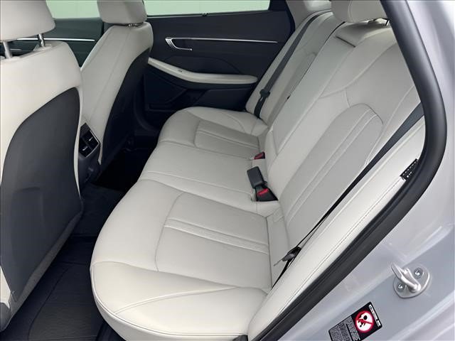 Certified 2023 Hyundai Sonata Limited FWD image 13