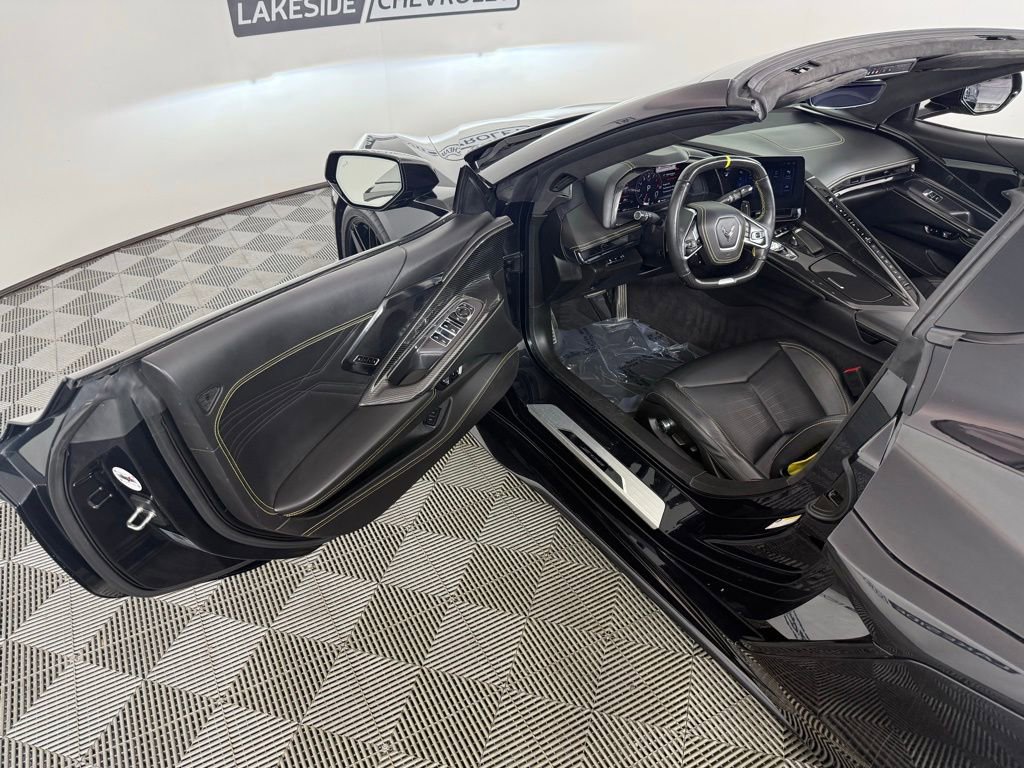 Used 2024 Chevrolet Corvette Z06 w/ Stealth Interior Trim Package image 13