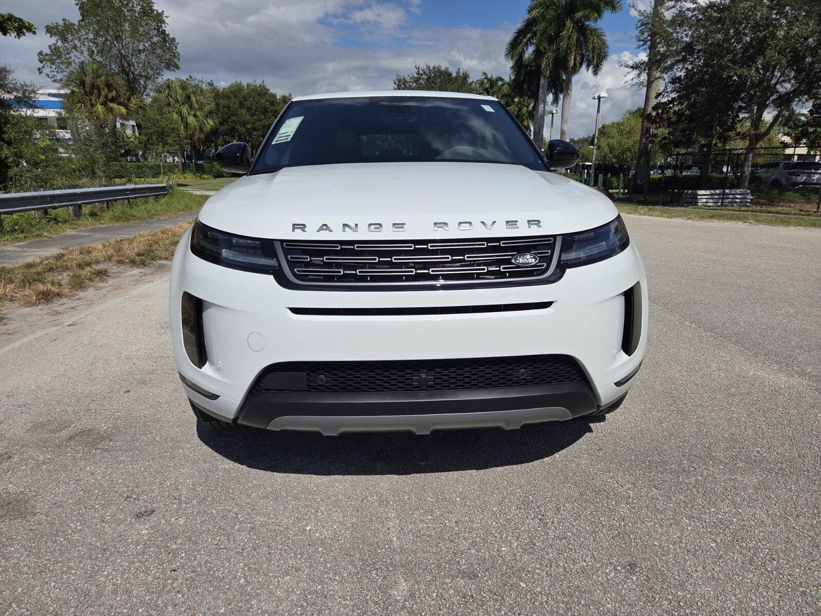 New 2026 Land Rover Range Rover Evoque S image 8