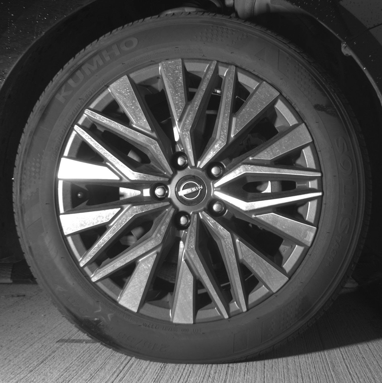 Used 2025 Nissan Altima 2.5 SV FWD image 15