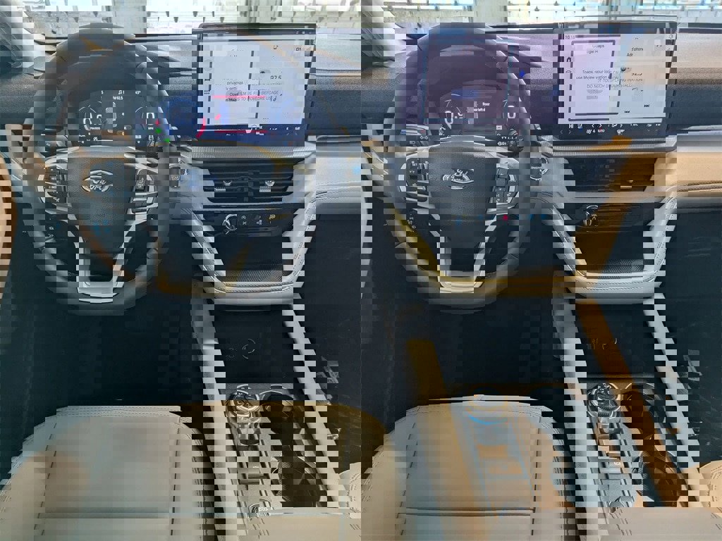 New 2026 Ford Explorer Active w/ Active Comfort Package image 16