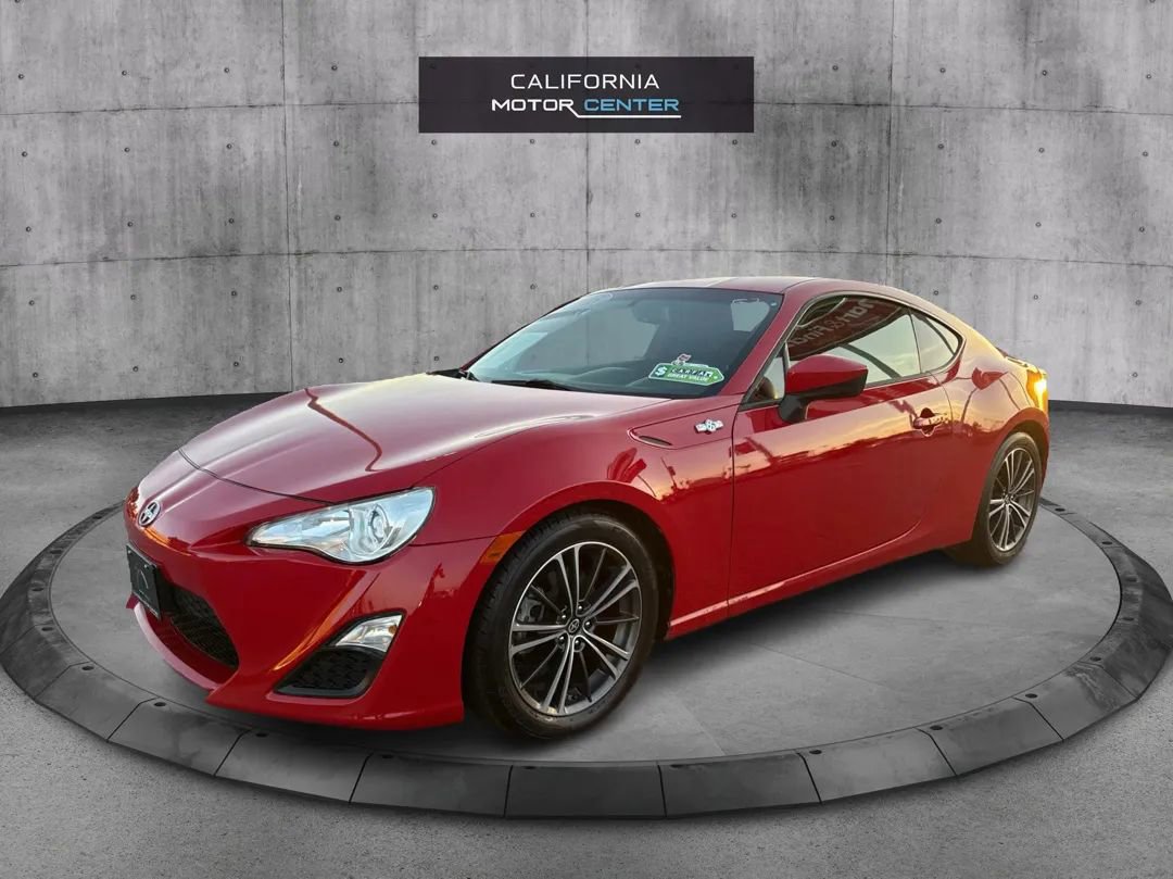 Used 2015 Scion FR-S image 3