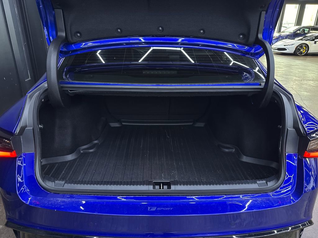 Used 2023 Lexus IS 500 RWD image 27