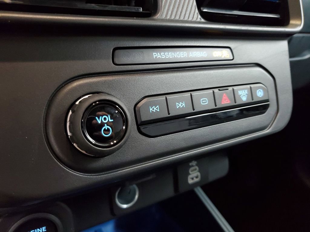 New 2026 Ford Maverick XLT w/ XLT Luxury Package image 18