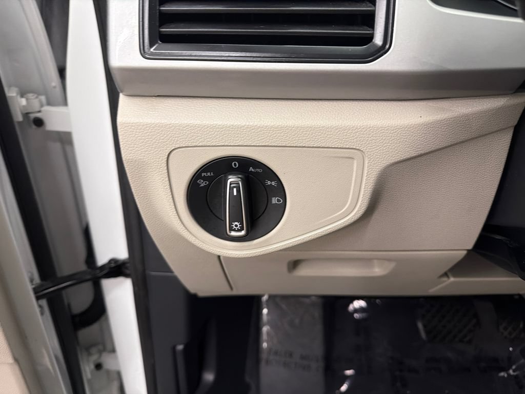 Used 2021 Volkswagen Atlas SE FWD image 31