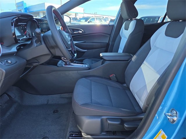 New 2026 Chevrolet Trax RS w/ Sunroof Package image 10