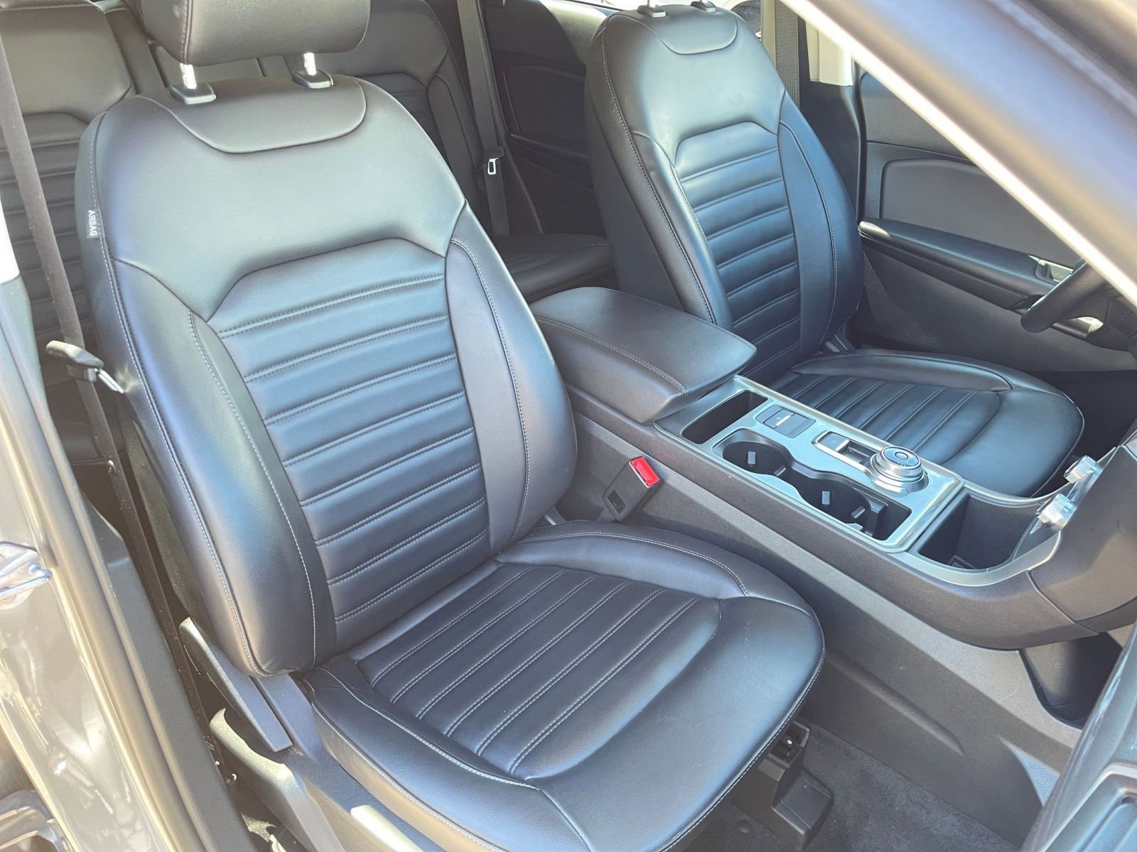 Used 2024 Ford Edge SEL image 36