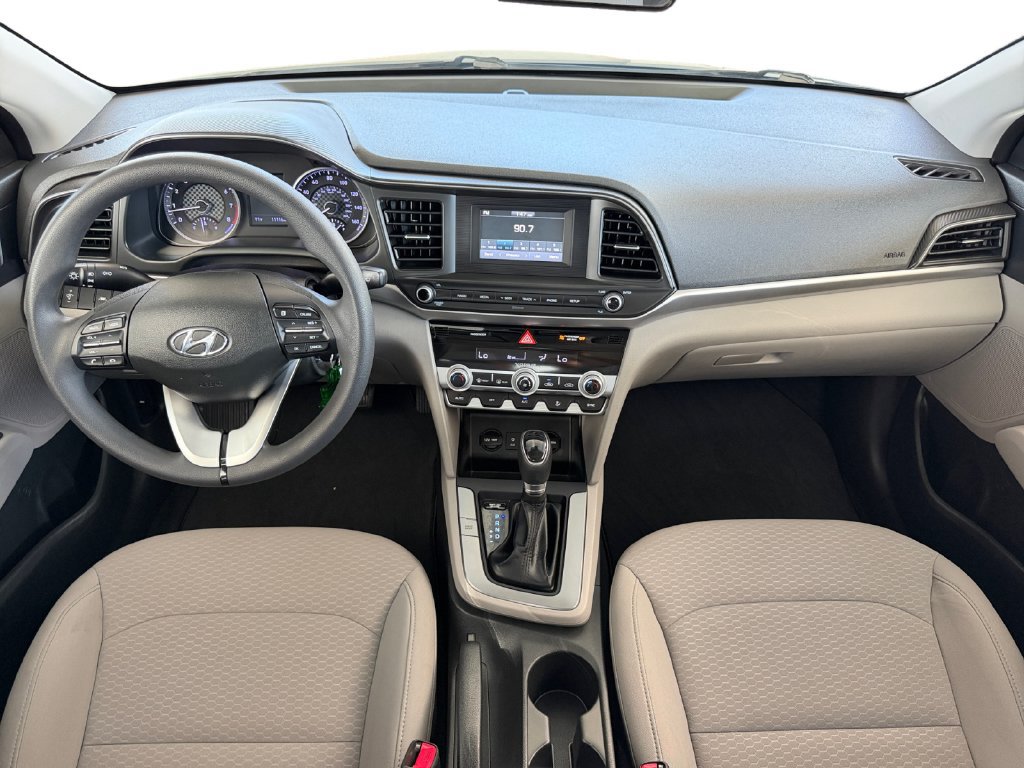 Used 2020 Hyundai Elantra SE FWD image 12