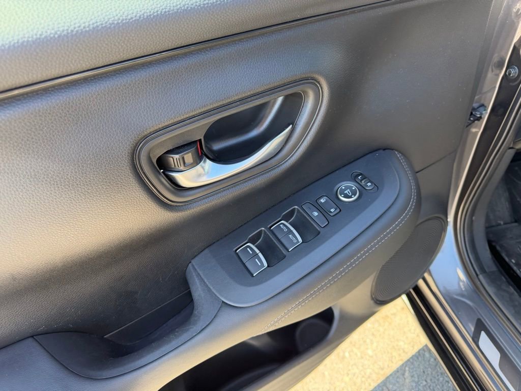 Used 2025 Honda HR-V EX-L image 13