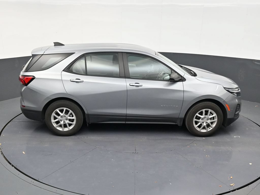 Used 2024 Chevrolet Equinox LS FWD image 17