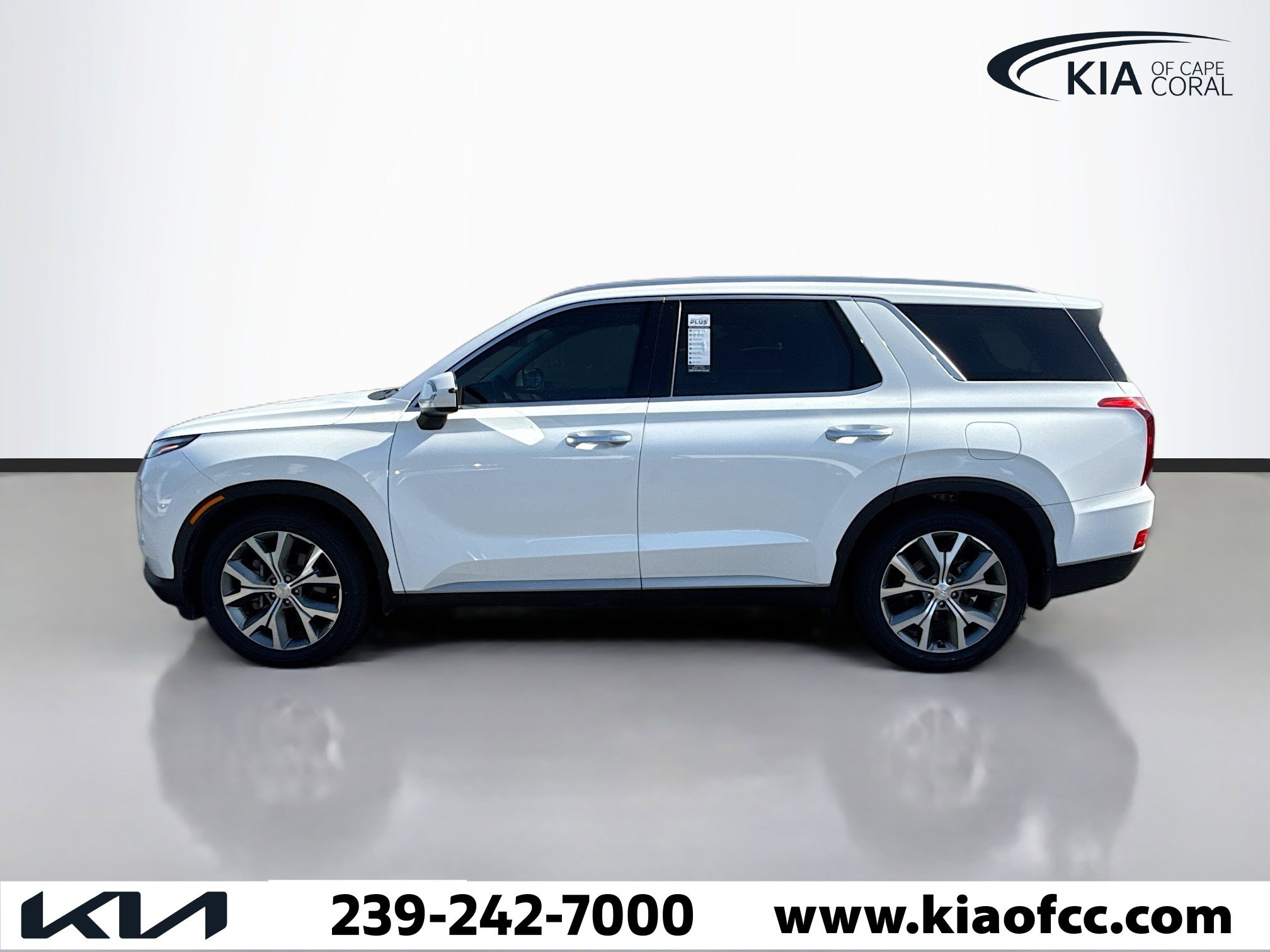 Used 2021 Hyundai Palisade SEL w/ Premium Package image 3