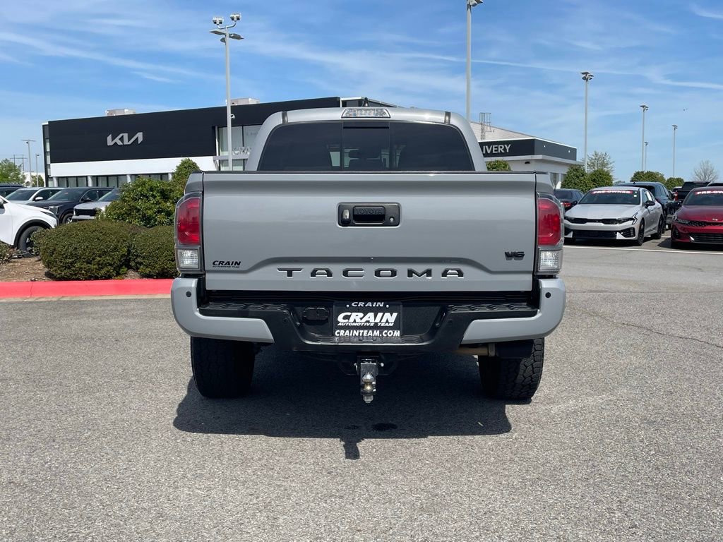 Used 2020 Toyota Tacoma TRD Sport w/ Technology Package image 6