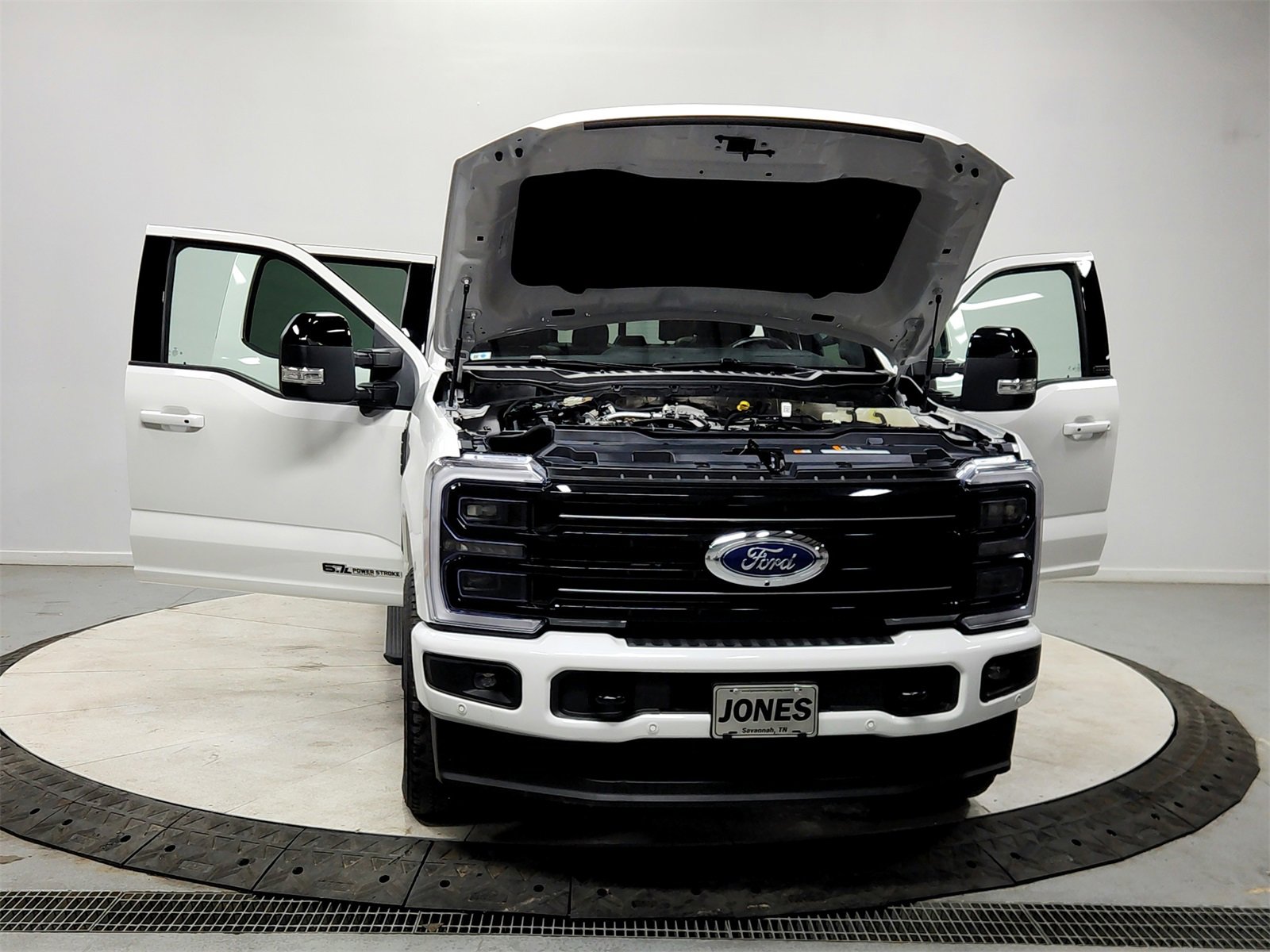 Used 2025 Ford F250 Platinum image 10