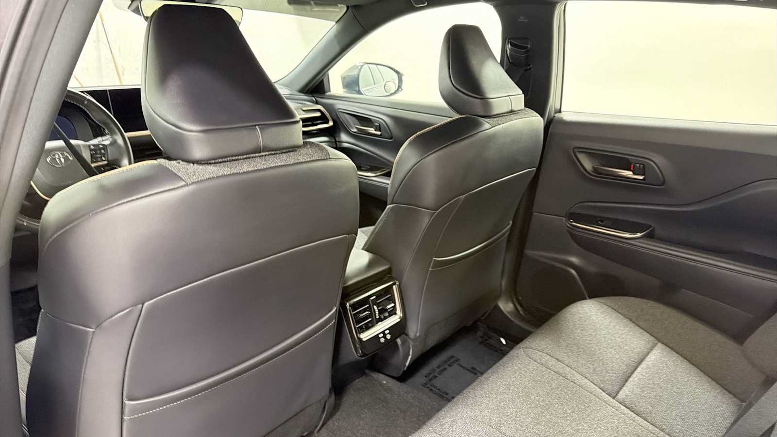 Certified 2024 Toyota Crown AWD/4WD image 25
