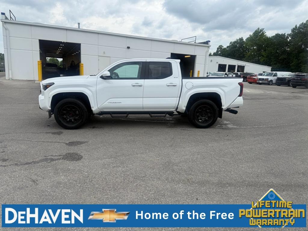 Used 2024 Toyota Tacoma SR5 AWD/4WD image 3