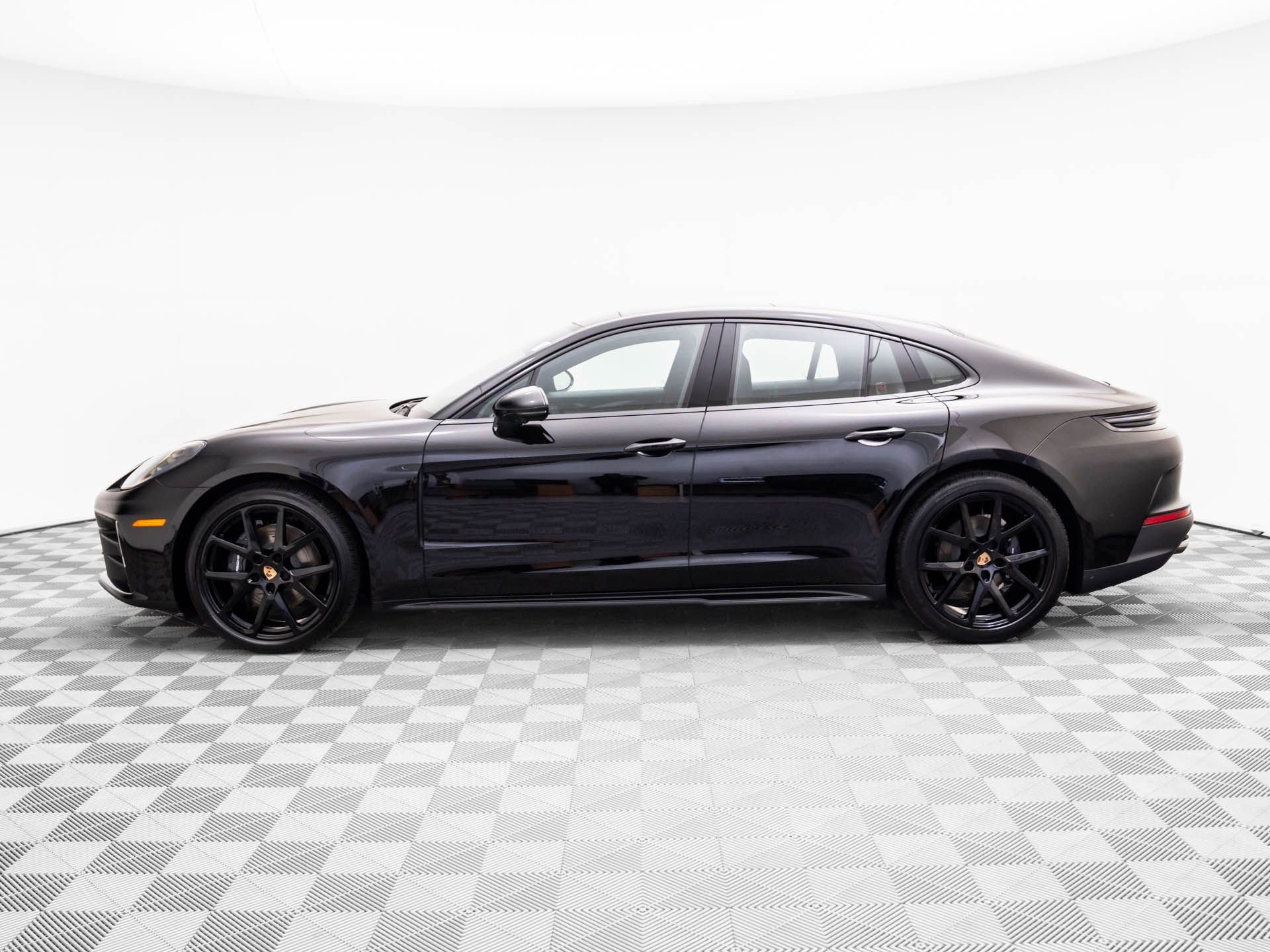 New 2026 Porsche Panamera 4 video 2