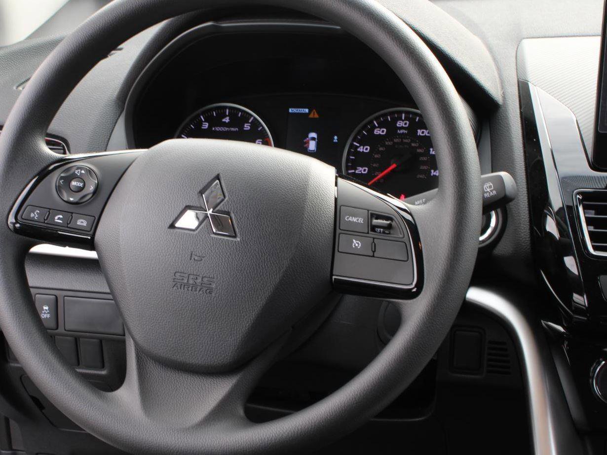 New 2025 Mitsubishi Eclipse Cross LE image 20