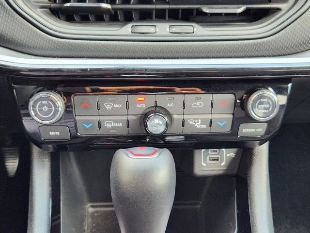 Used 2026 Jeep Compass Trailhawk AWD/4WD image 17