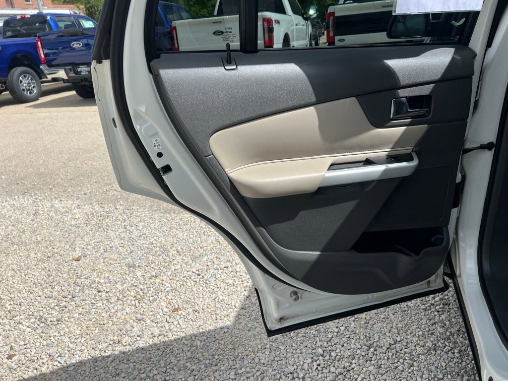 Used 2012 Ford Edge SEL FWD image 13