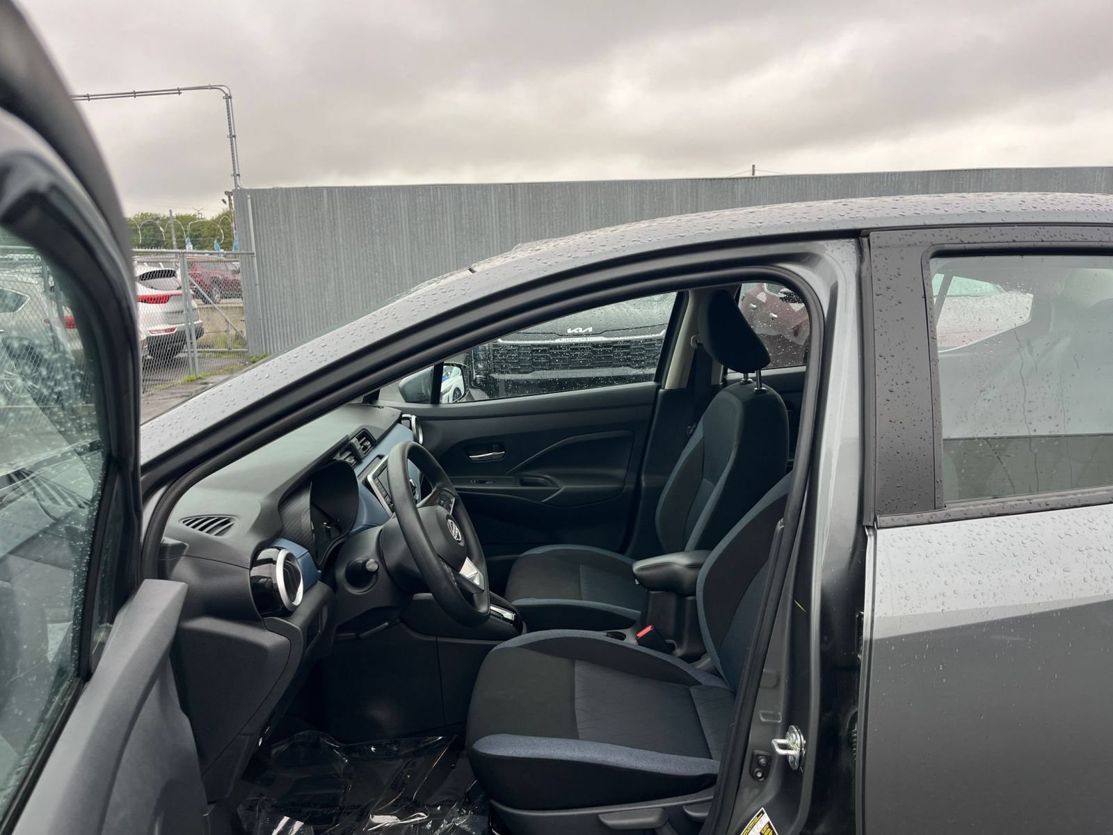 Used 2025 Nissan Versa SV FWD image 25