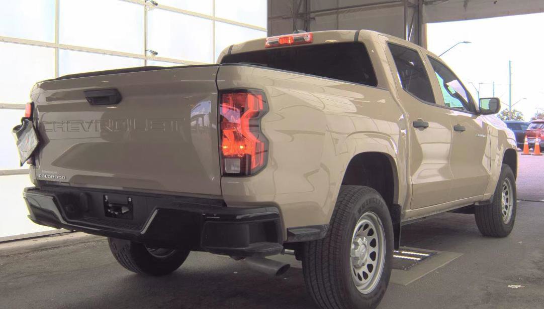 Used 2023 Chevrolet Colorado W/T RWD image 2