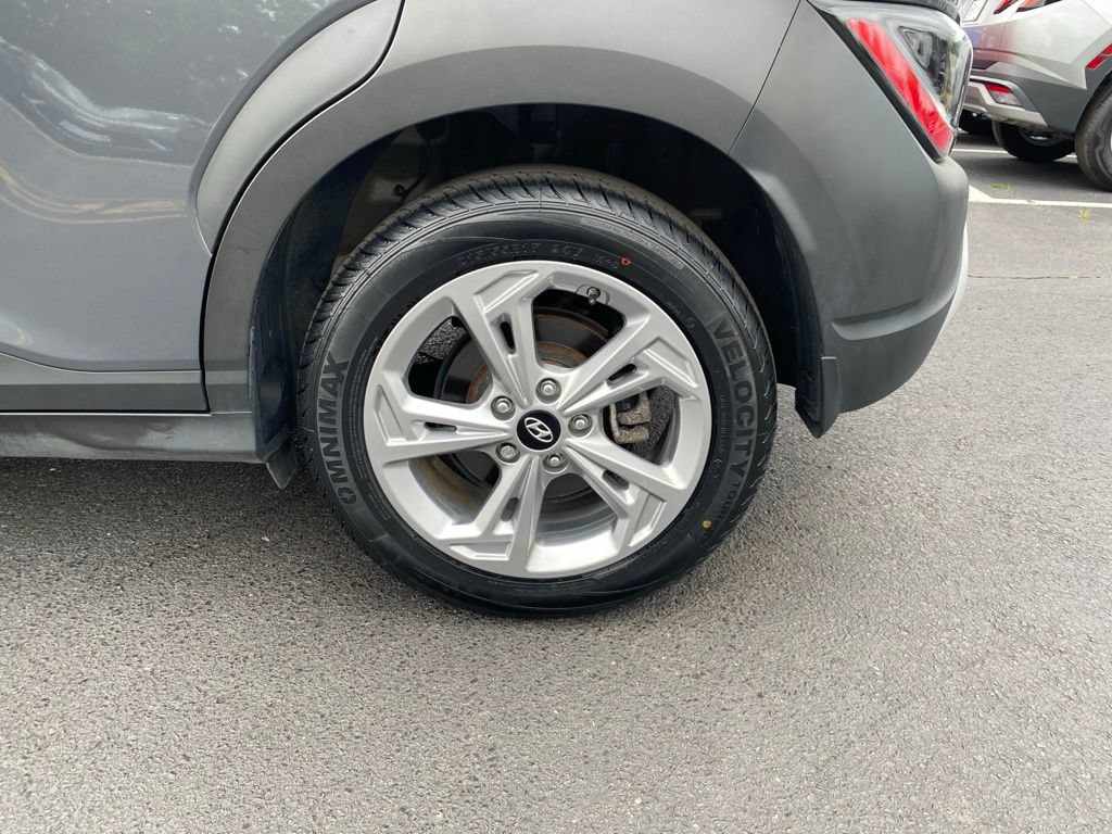 Certified 2023 Hyundai Kona SEL w/ Winter Weather Package AWD/4WD image 9