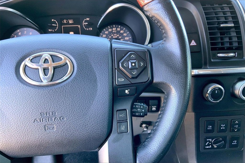 Used 2020 Toyota Sequoia Platinum image 12