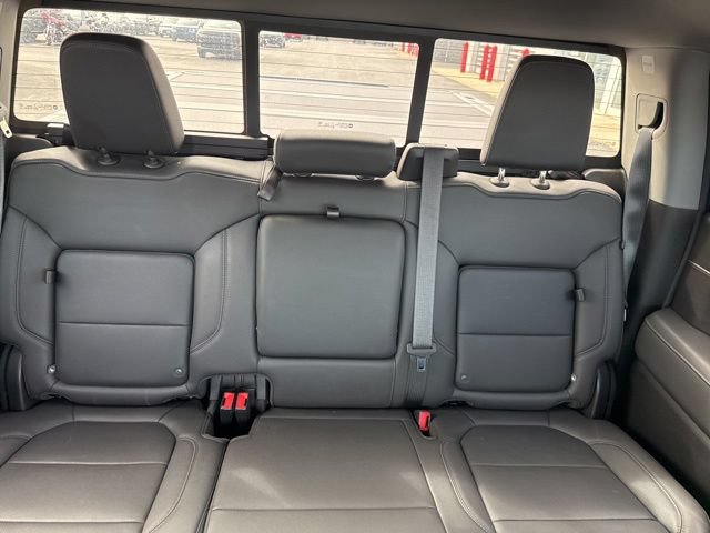 Used 2021 GMC Sierra 1500 SLT w/ SLT Premium Plus Package AWD/4WD image 32