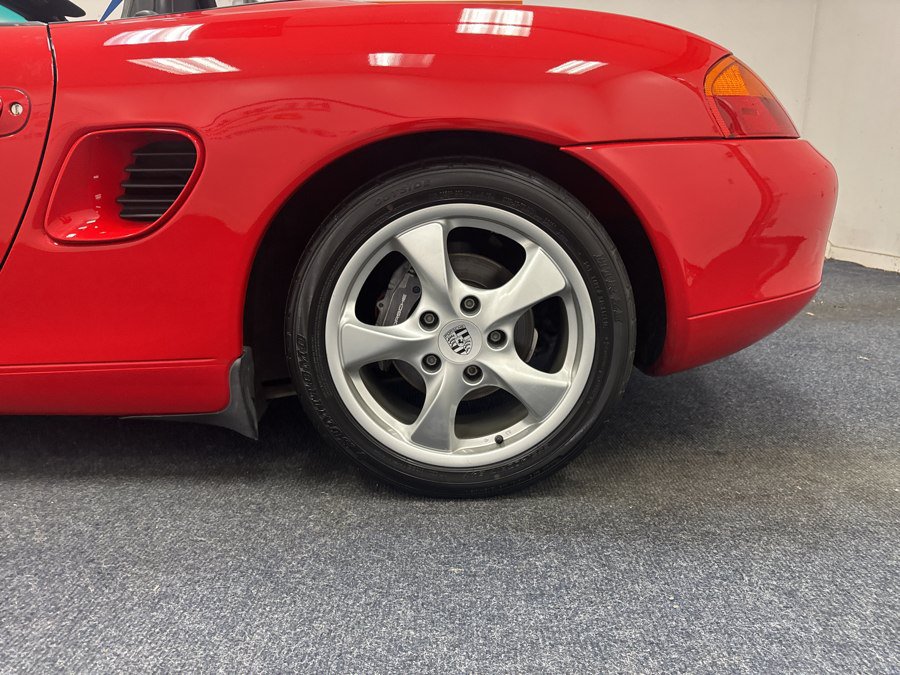 Used 2002 Porsche Boxster RWD image 18