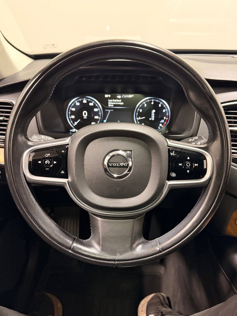 Used 2019 Volvo XC90 T6 Inscription w/ Luxury Package image 16