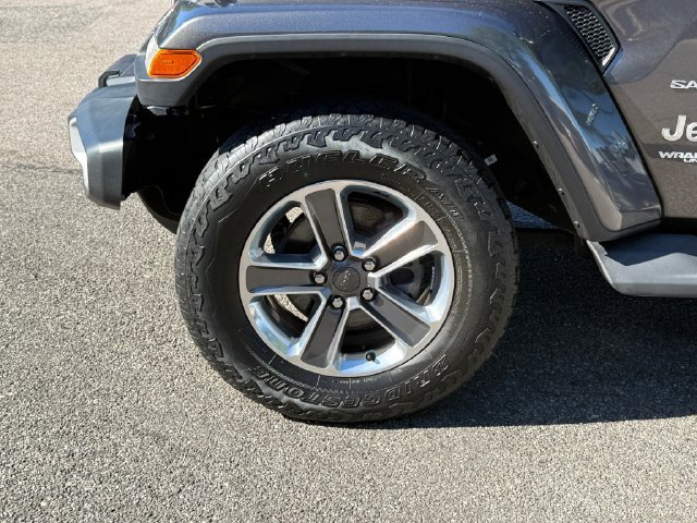 Used 2021 Jeep Wrangler Unlimited Sahara AWD/4WD image 11