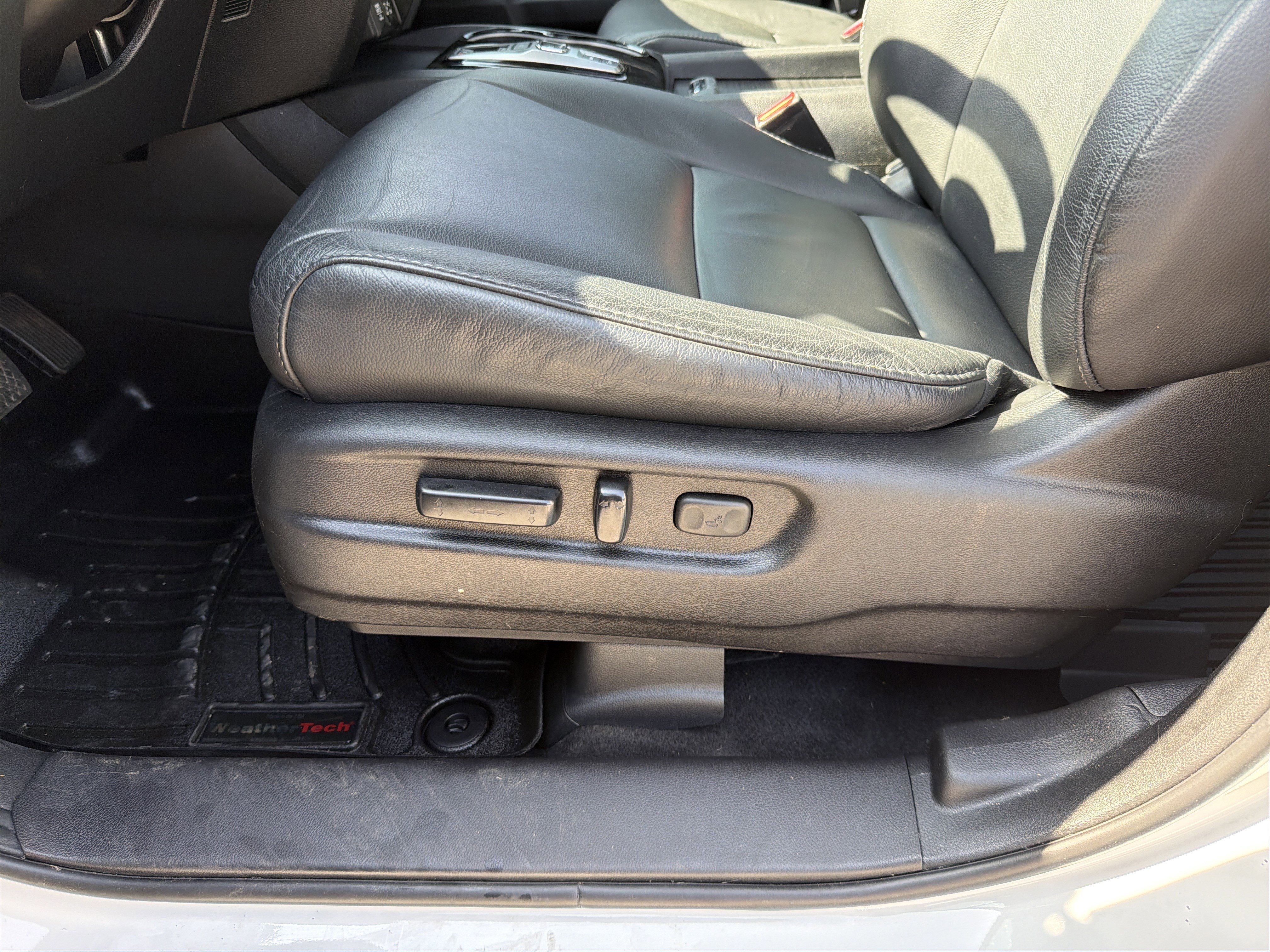 Used 2021 Honda Pilot Touring image 11