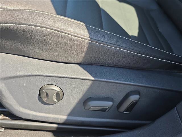 Used 2024 Volkswagen Jetta SE w/ Panoramic Sunroof Package FWD image 11
