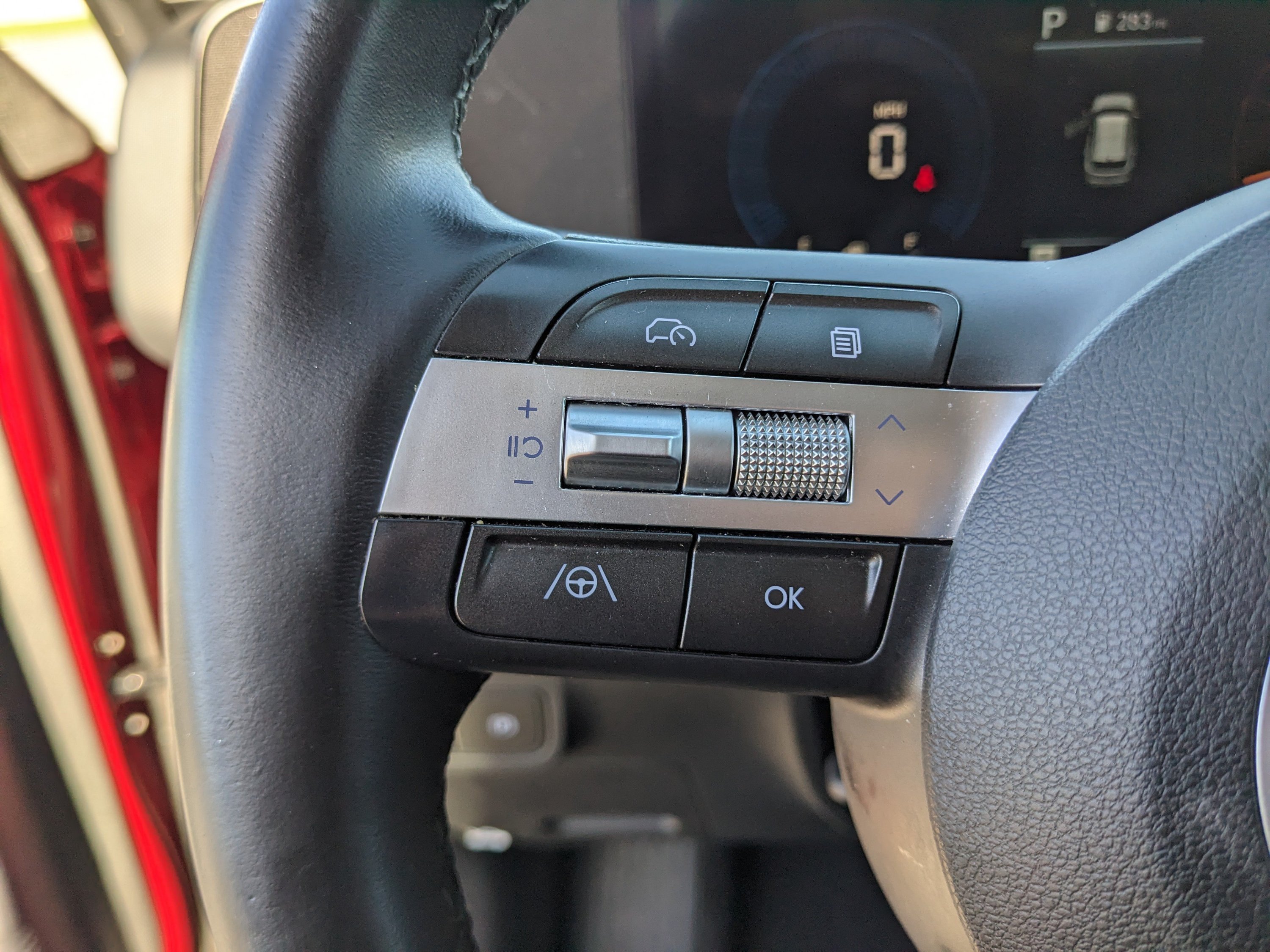 Used 2024 Hyundai Kona SEL FWD image 31