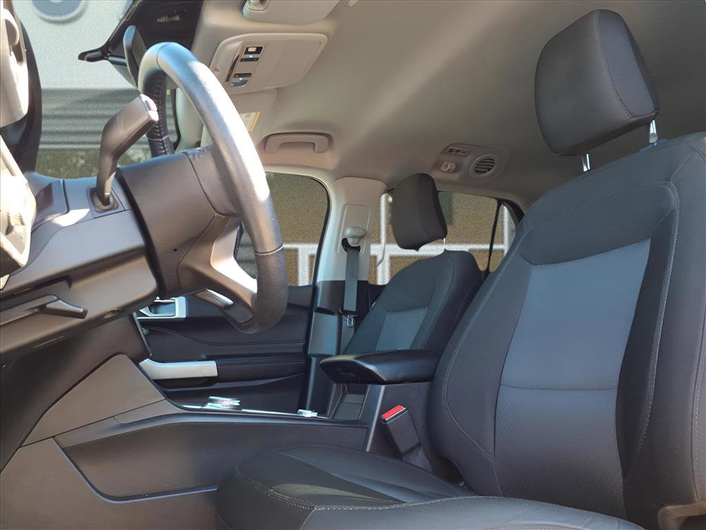 Used 2022 Ford Explorer XLT image 20
