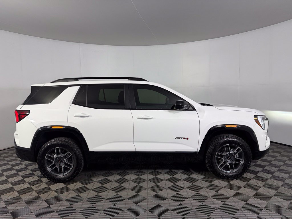 Used 2026 GMC Terrain AT4 w/ Convenience Package III AWD/4WD image 5
