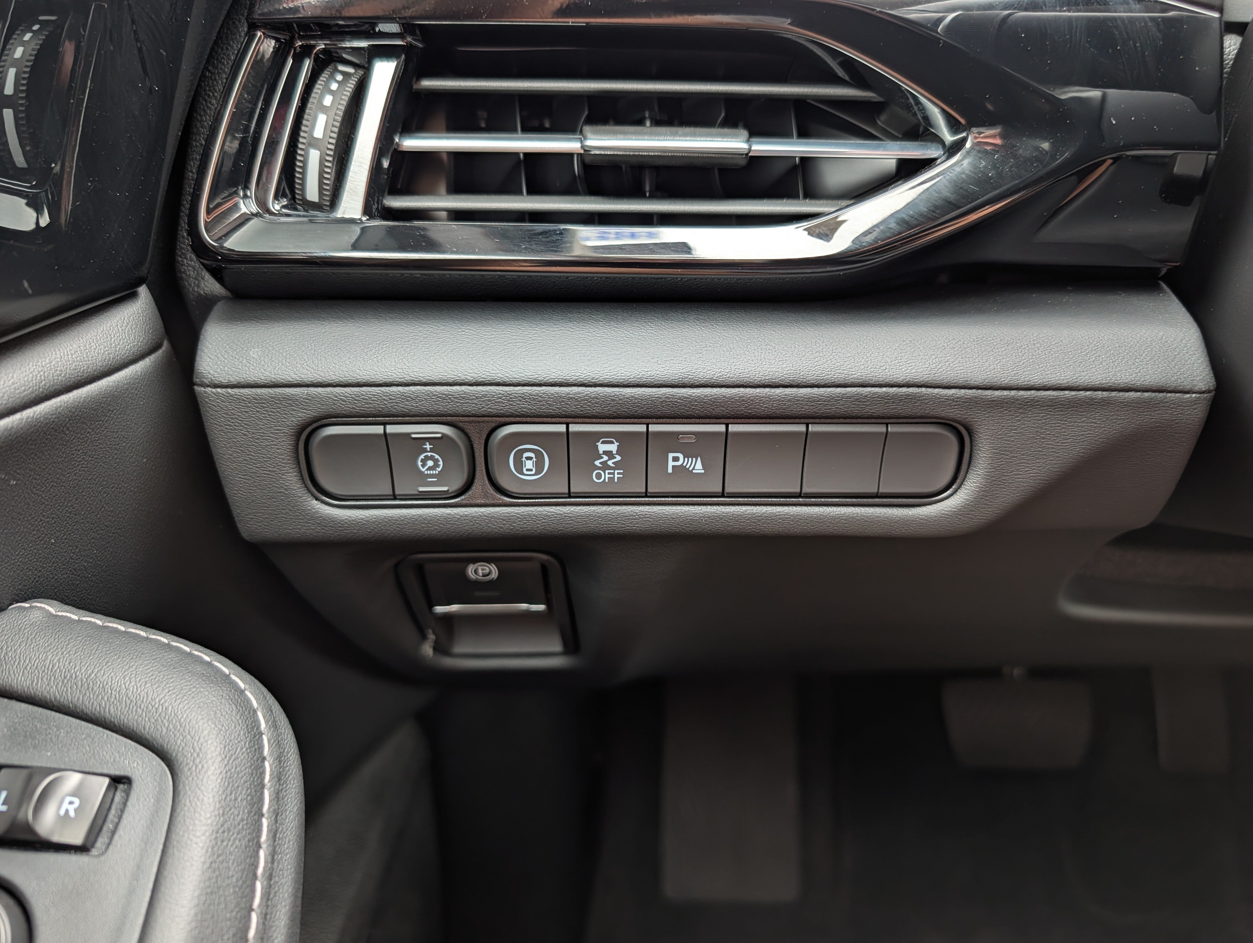 Certified 2026 Acura MDX w/ Technology Package AWD/4WD image 26