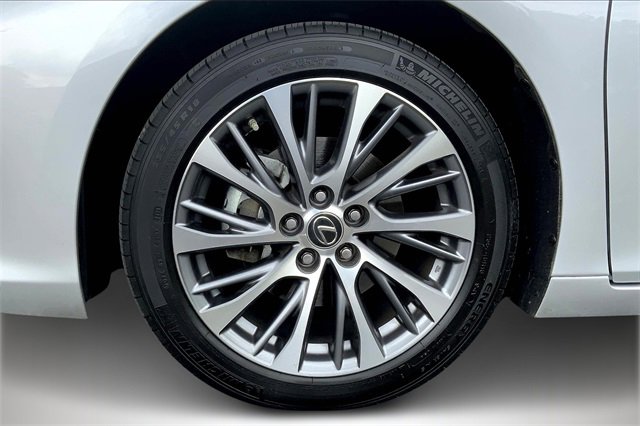 Used 2020 Lexus ES 350 w/ Premium Package image 8