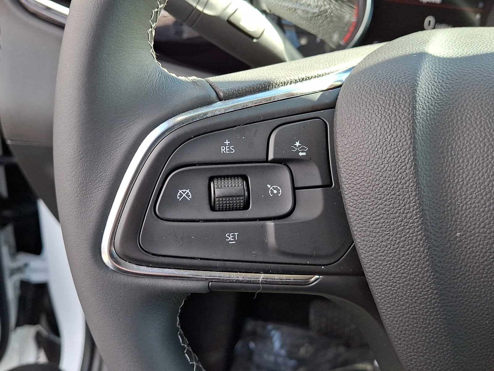 Certified 2022 Buick Encore GX Preferred w/ Cold Weather Comfort Package image 20